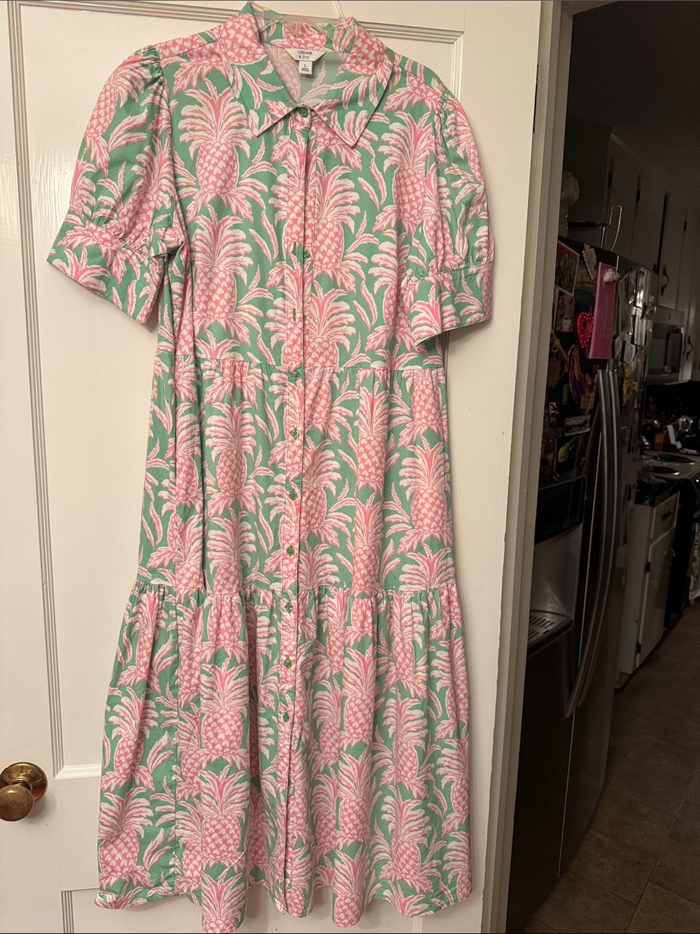 crown & ivy Pink & Mint Pineapple Print Button-Front Midi Dress
